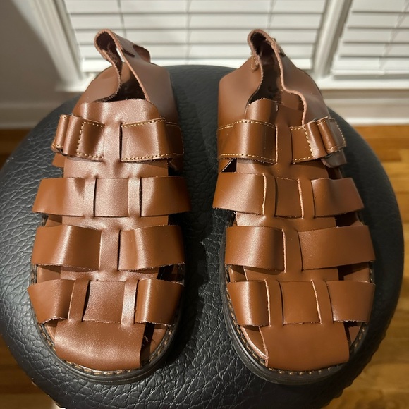Brown Leather Sandals! Just In Time For The Spring Season! Size Men’s 10